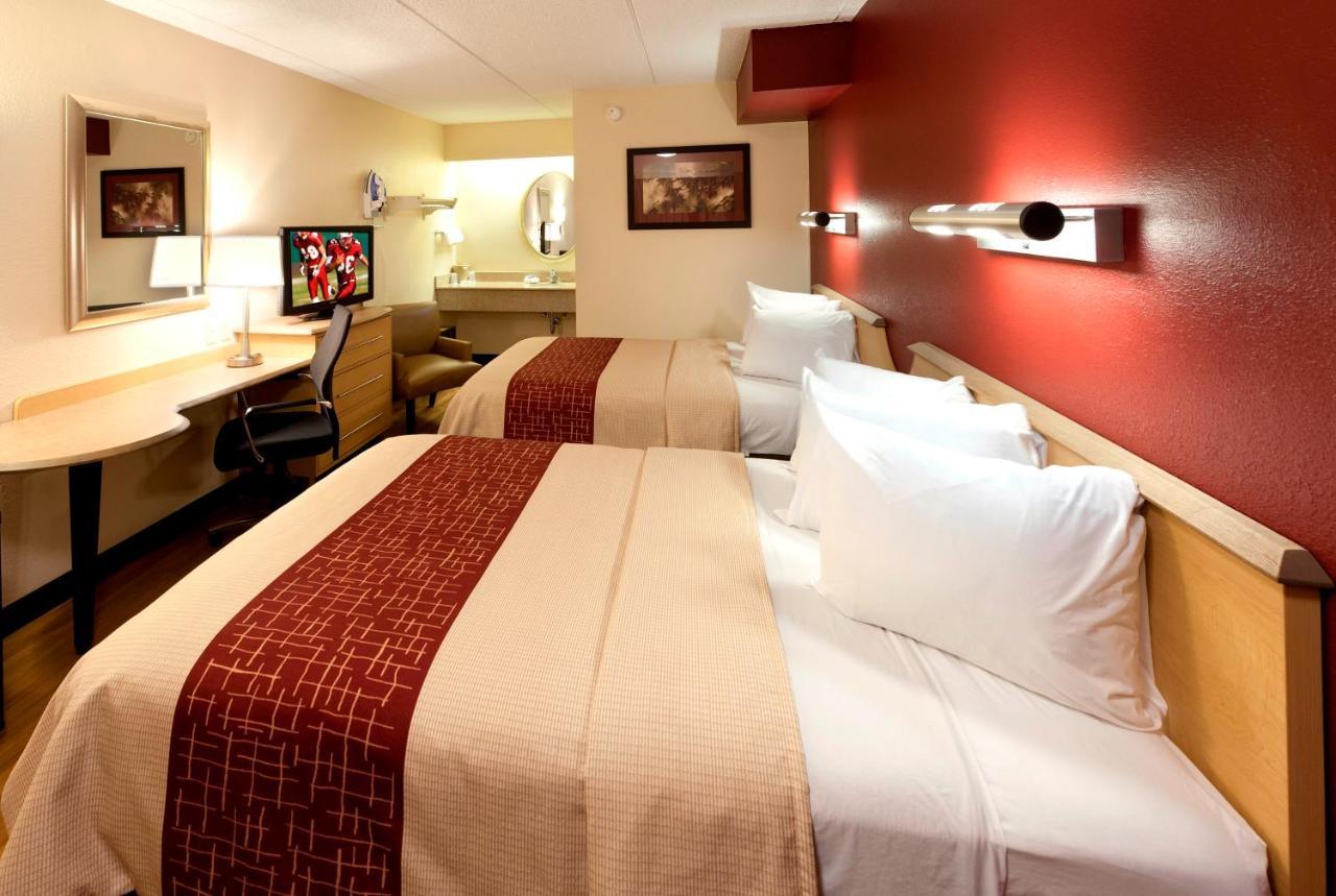 Red Roof Inn Detroit - Warren Εξωτερικό φωτογραφία