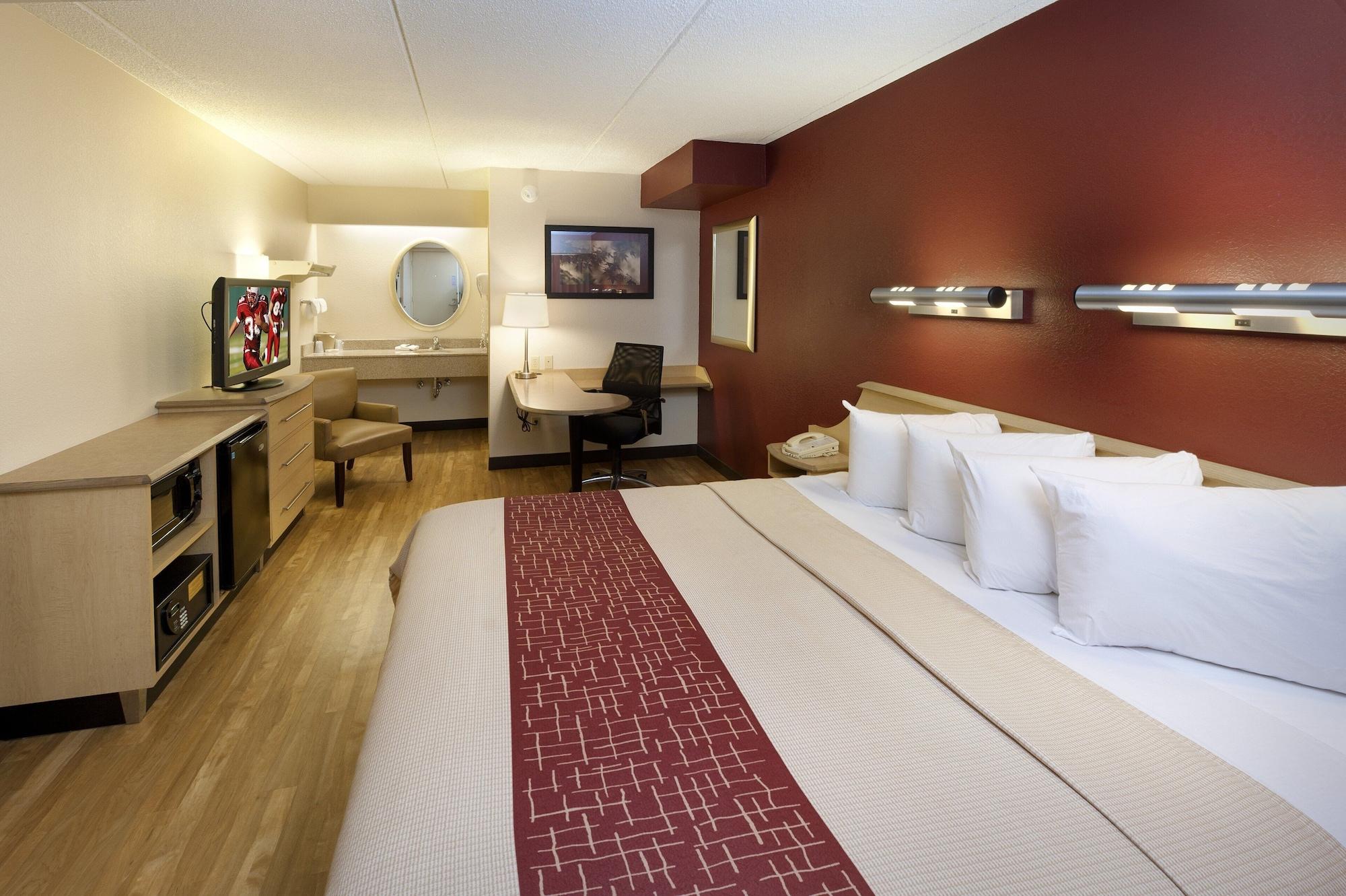 Red Roof Inn Detroit - Warren Εξωτερικό φωτογραφία