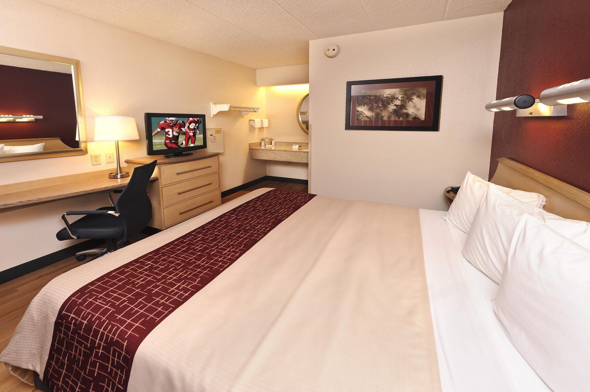 Red Roof Inn Detroit - Warren Εξωτερικό φωτογραφία