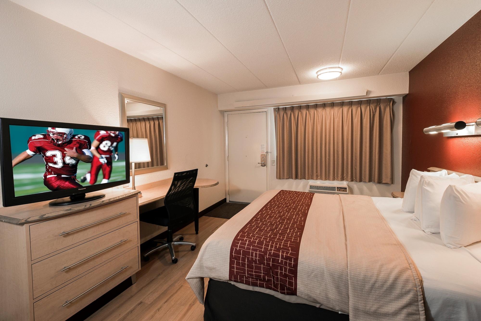 Red Roof Inn Detroit - Warren Εξωτερικό φωτογραφία