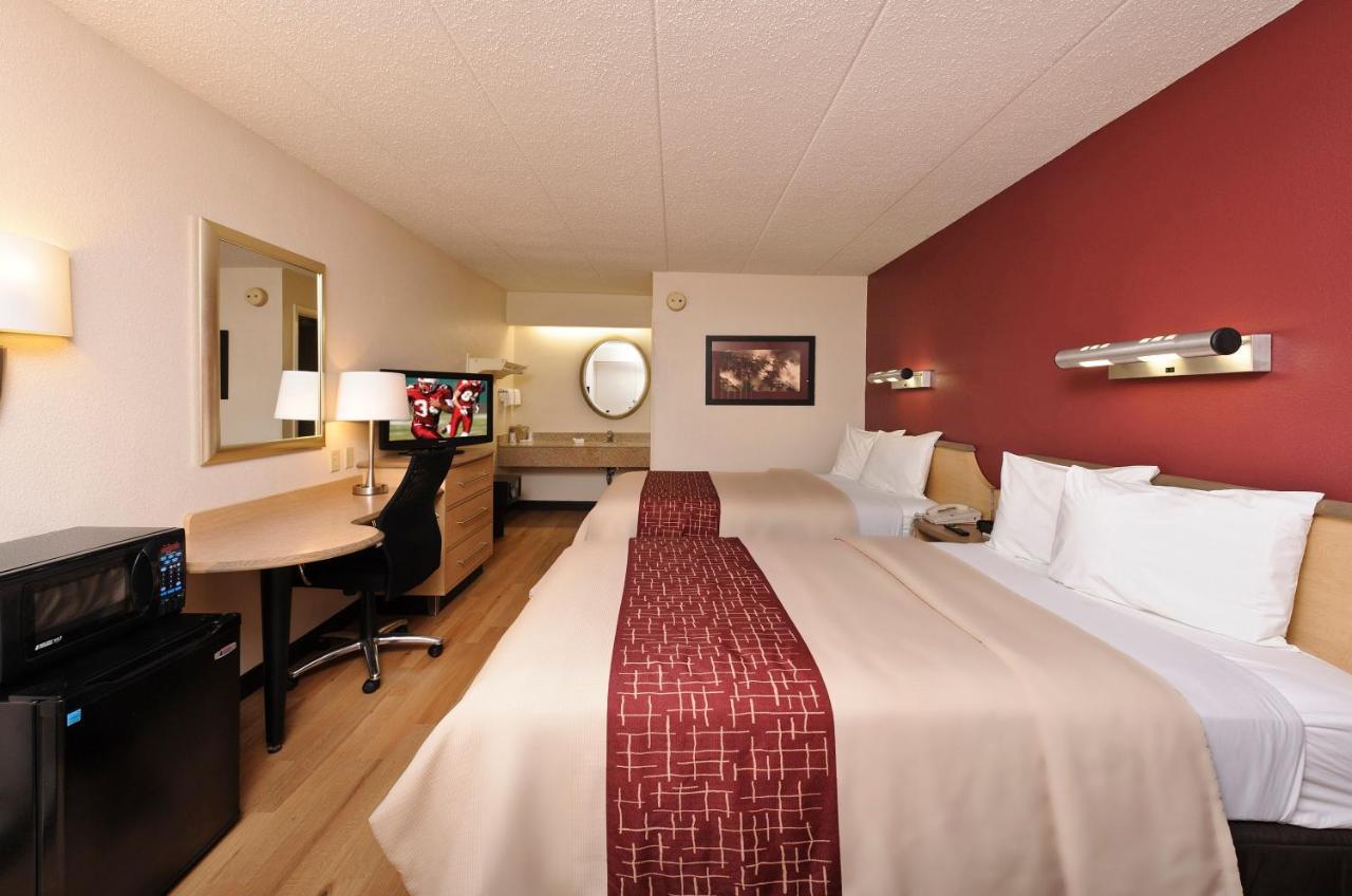 Red Roof Inn Detroit - Warren Εξωτερικό φωτογραφία
