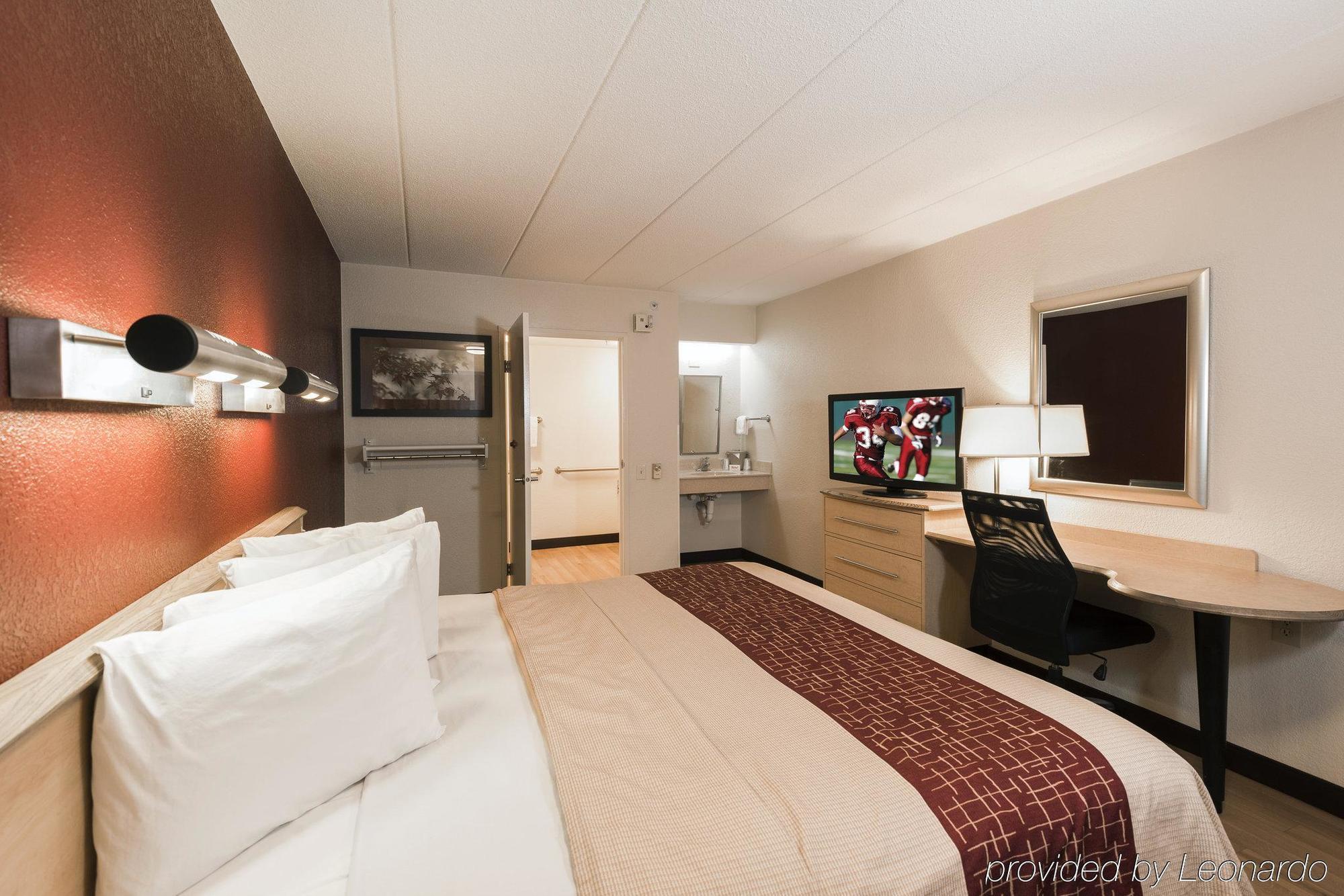 Red Roof Inn Detroit - Warren Εξωτερικό φωτογραφία